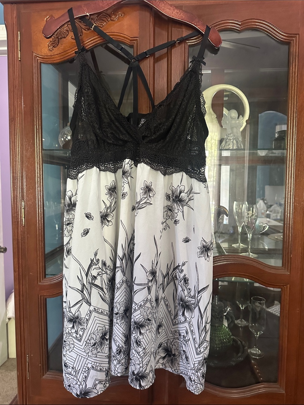 Cacique sleep gown